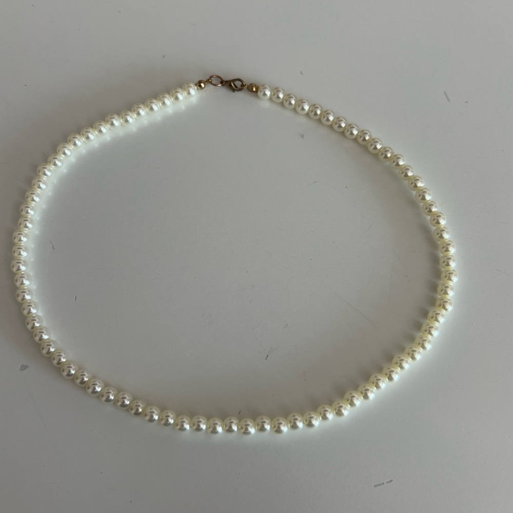 Elegant Pearl Necklace